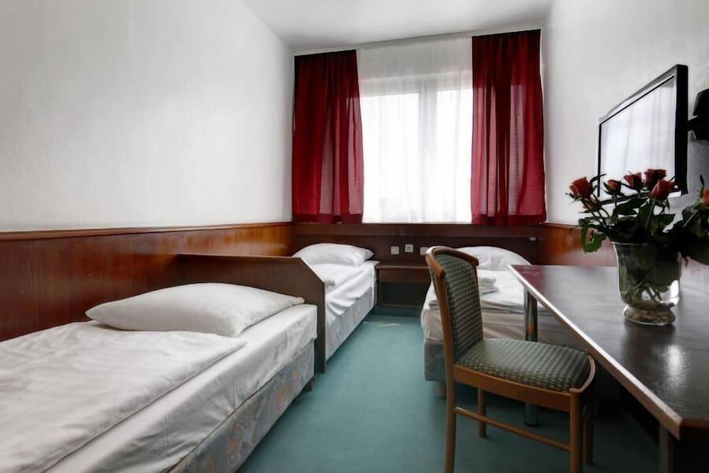 Itm Hotel An Der Bille Hamburg Exterior photo
